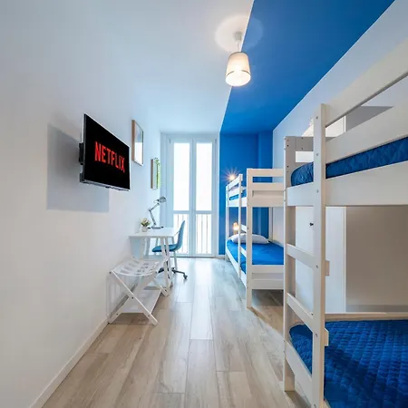 - 2min To And Station - Free Park And Wifi Apartment *