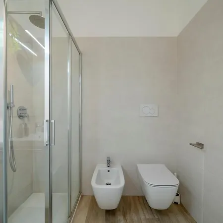 Apartment - 2min To And Station - Free Park And Wifi