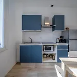 - 2min To And Station - Free Park And Wifi Appartement *